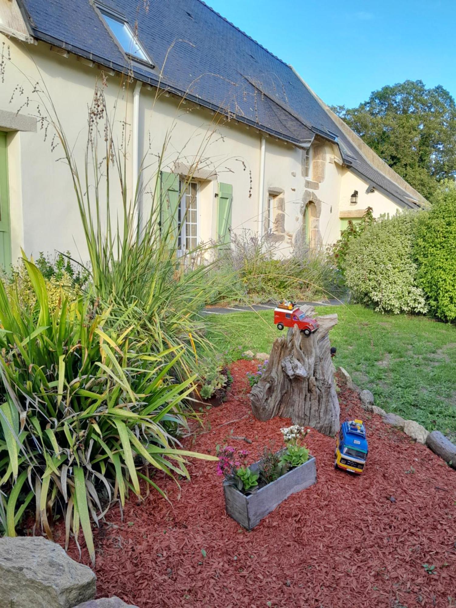 Les Loges De Yoff Bed & Breakfast Ambon Dış mekan fotoğraf